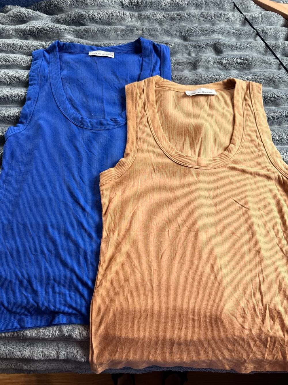 ☀️Women's Ribbed Scoop Neck Tank Tops Set of 2 Size XL NWOT Minimalist Capsule